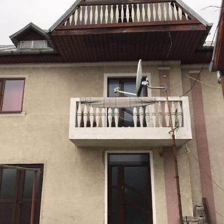 ホテルCasa Mirela トゥルダ エクステリア 写真
