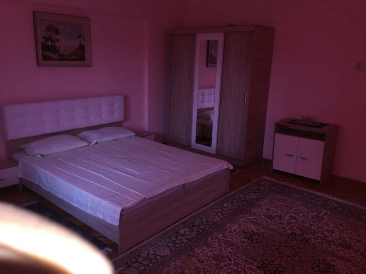 ホテルCasa Mirela トゥルダ エクステリア 写真